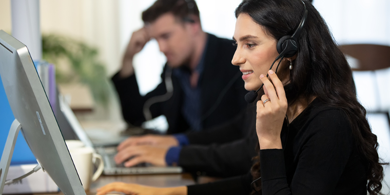 Call center resume: examples and tips that will get you the job